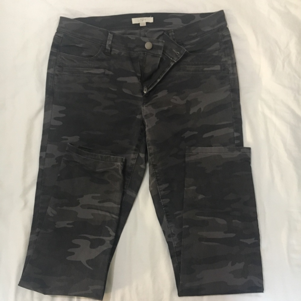 LOFT Camo Pants